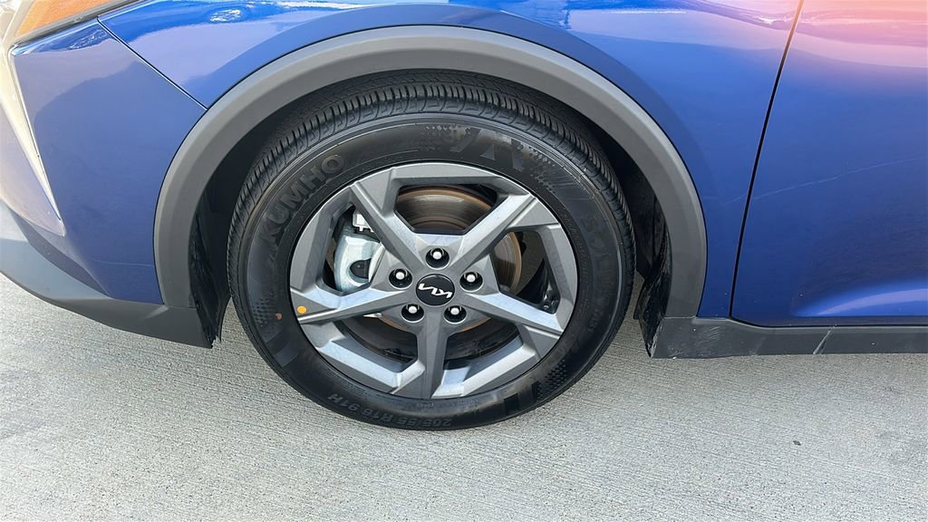 Used 2025 Kia K4 LXS FWD image 6