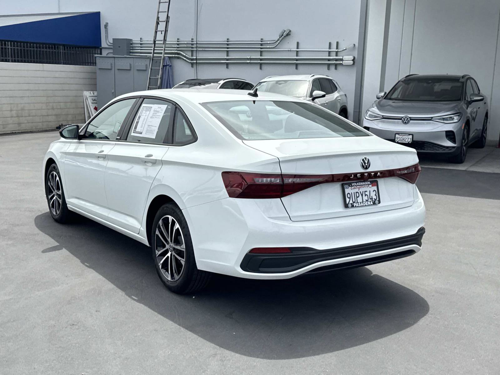 Certified 2025 Volkswagen Jetta Sport image 3