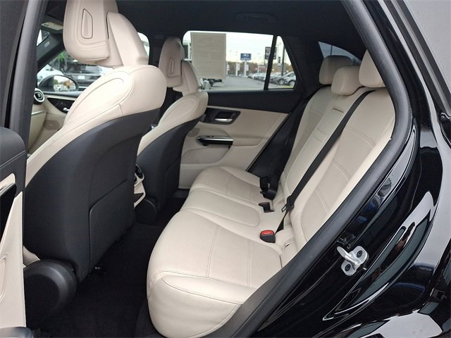 Used 2023 Mercedes-Benz GLC 300 image 10