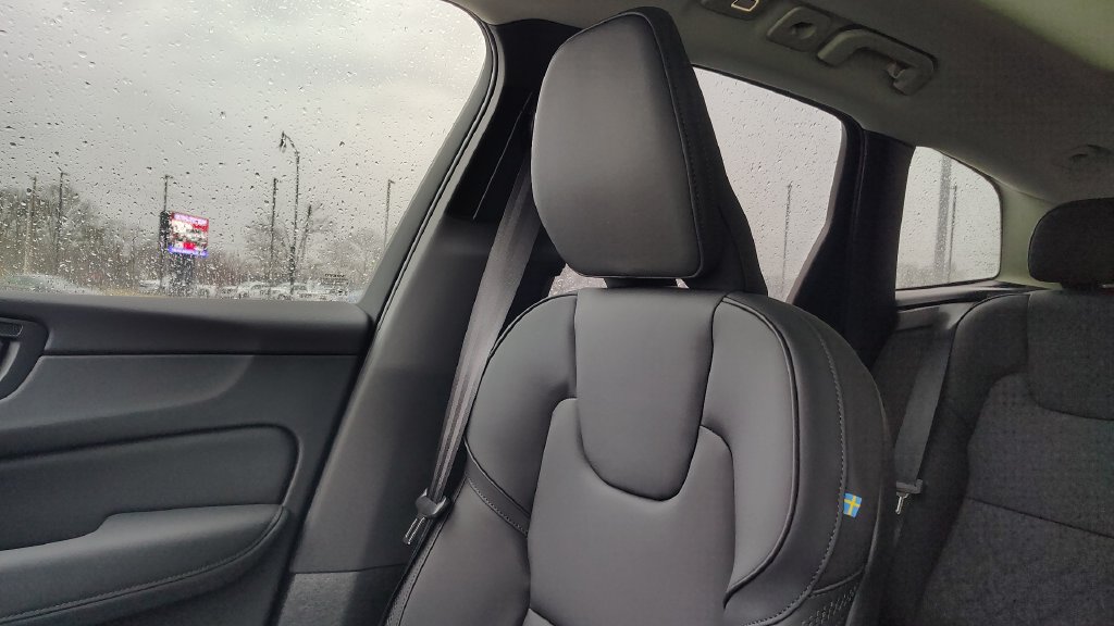 New 2026 Volvo XC60 B5 Plus w/ Climate Package AWD/4WD image 21
