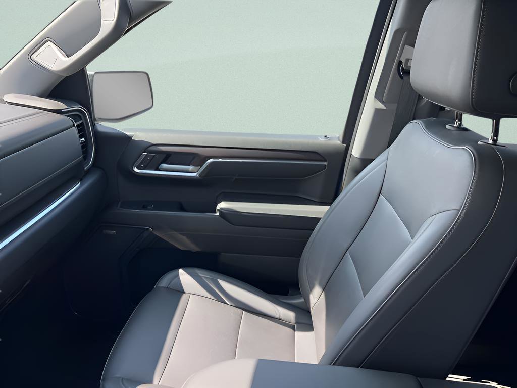 Used 2023 GMC Sierra 1500 SLT w/ SLT Premium Plus Package AWD/4WD image 16