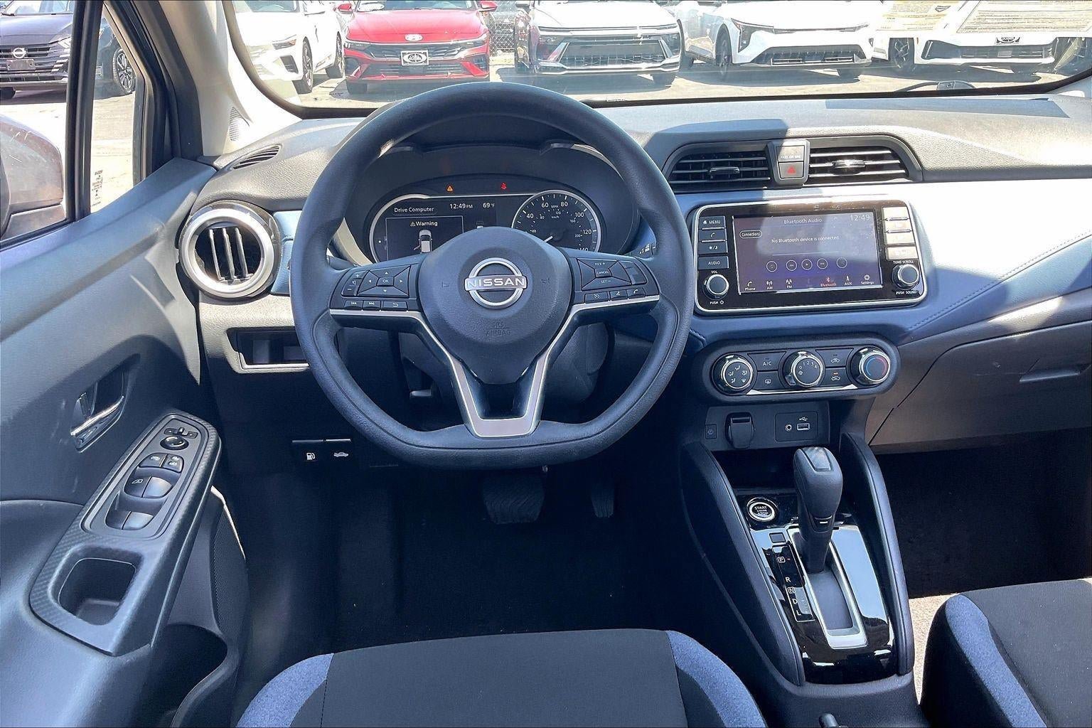 Used 2025 Nissan Versa SV FWD image 6