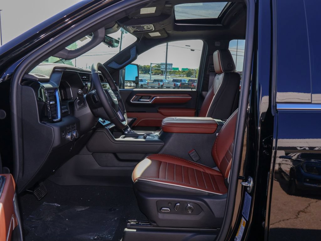 New 2026 GMC Sierra 3500 Denali Ultimate AWD/4WD image 8