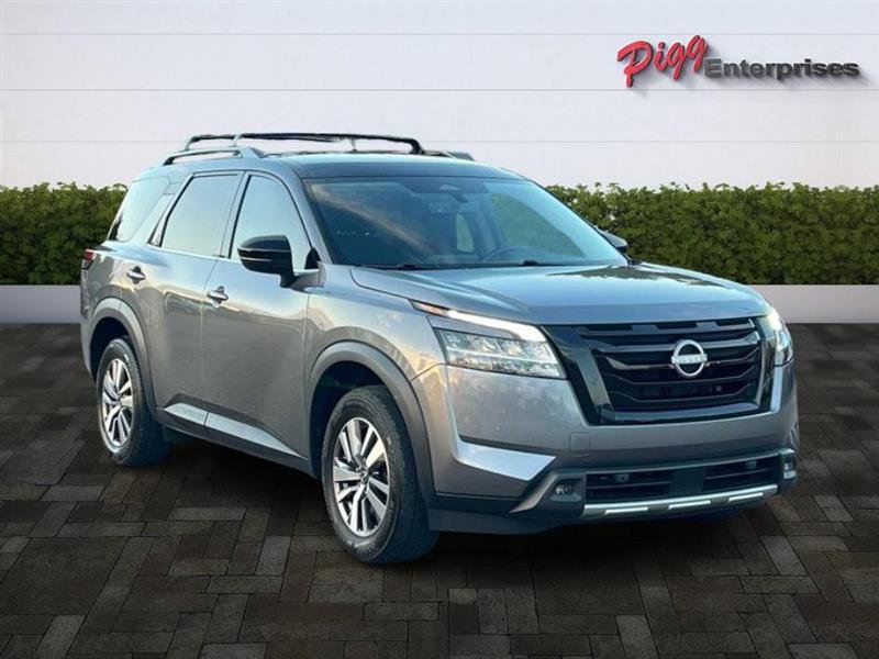 Used 2023 Nissan Pathfinder SL w/ Lighting Package (N92) image 6