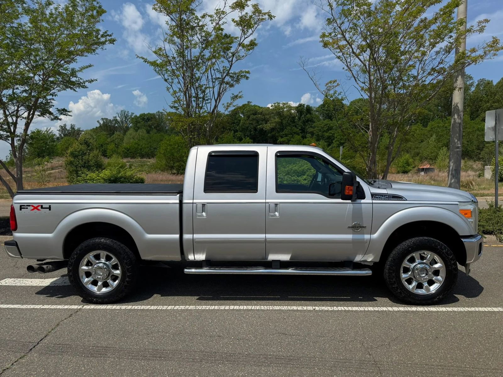 Used 2011 Ford F250 Lariat w/ Lariat Ultimate Pkg AWD/4WD image 6