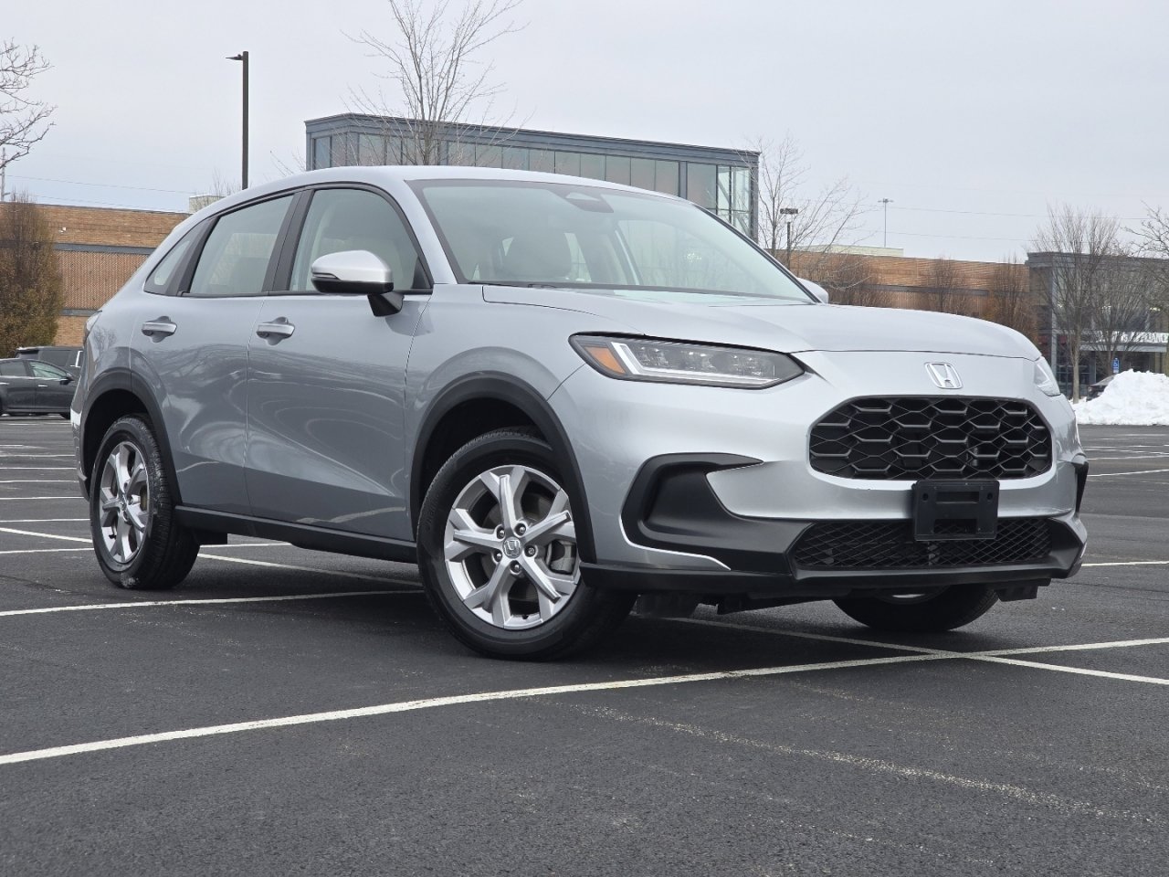 Used 2025 Honda HR-V LX image 2