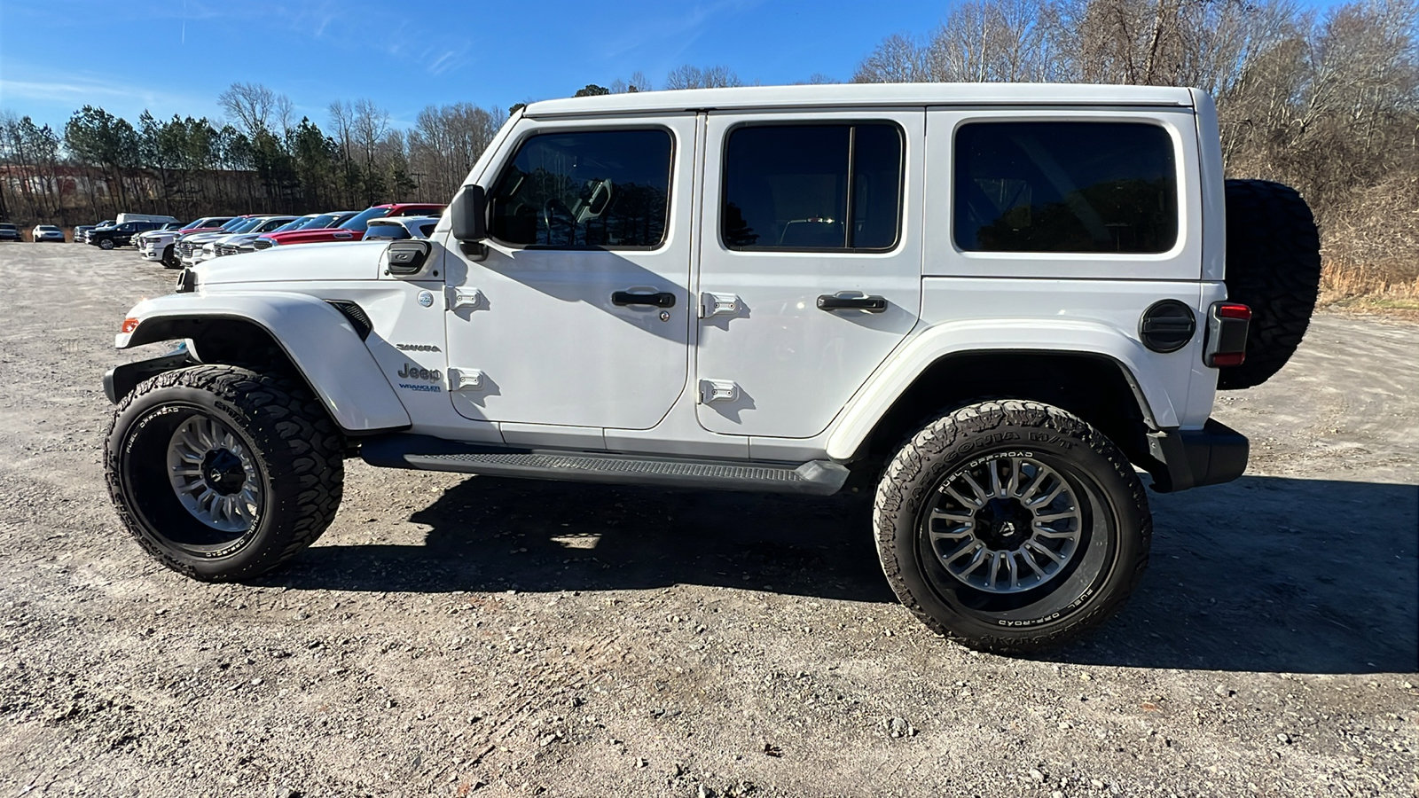 Used 2021 Jeep Wrangler Unlimited Sahara w/ Cold Weather Group image 11