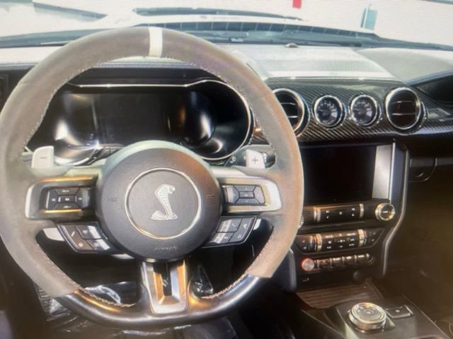 Used 2020 Ford Mustang Shelby GT500 w/ Technology Package RWD image 4
