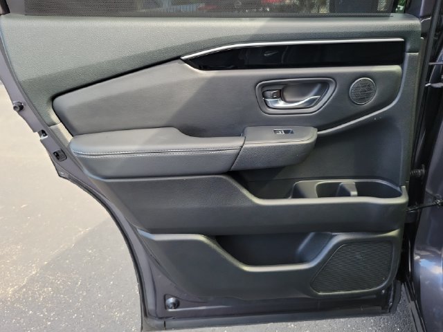 Used 2023 Honda Pilot Touring image 11