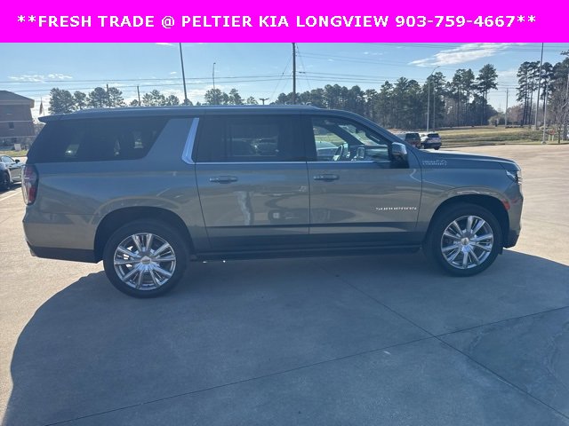 Used 2023 Chevrolet Suburban High Country image 9