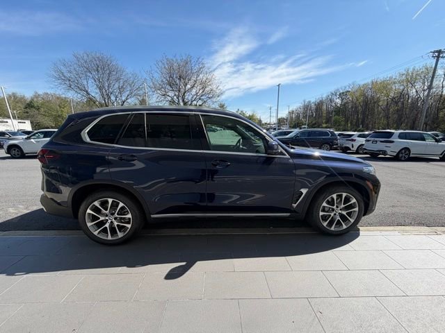 New 2026 BMW X5 xDrive40i w/ Climate Comfort Package AWD/4WD image 6