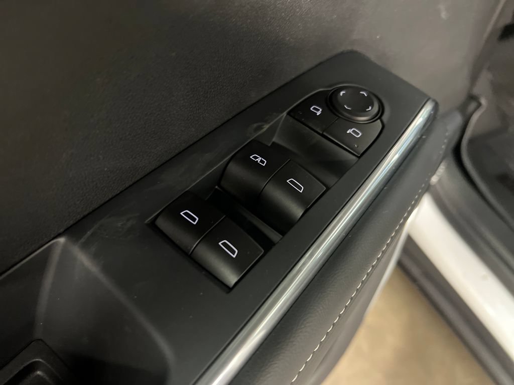 New 2026 GMC Acadia Elevation w/ Black Edition AWD/4WD image 16