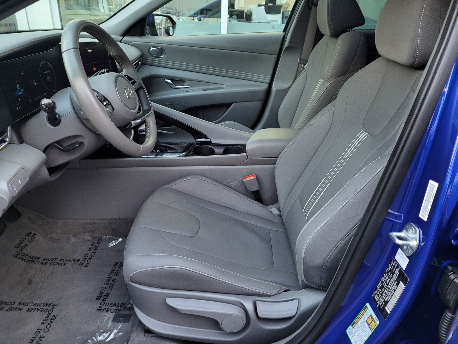 Used 2024 Hyundai Elantra SEL w/ Convenience Package image 16