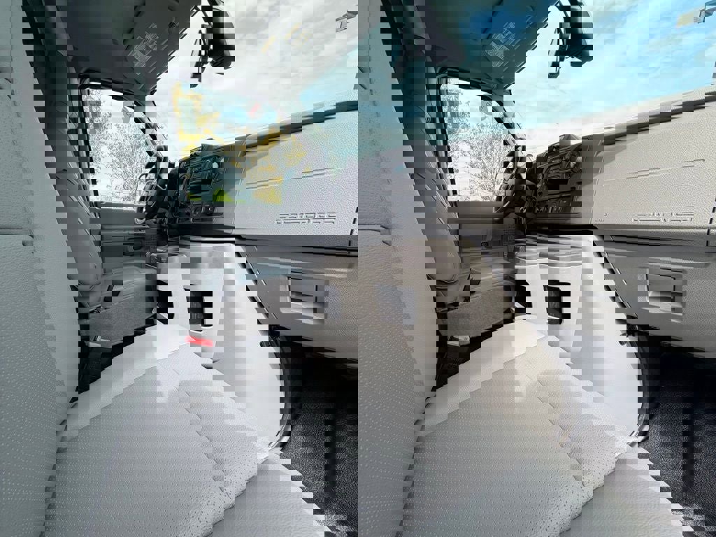 New 2027 Ford E-350 and Econoline 350 Super Duty w/ Power Equipment Group image 21