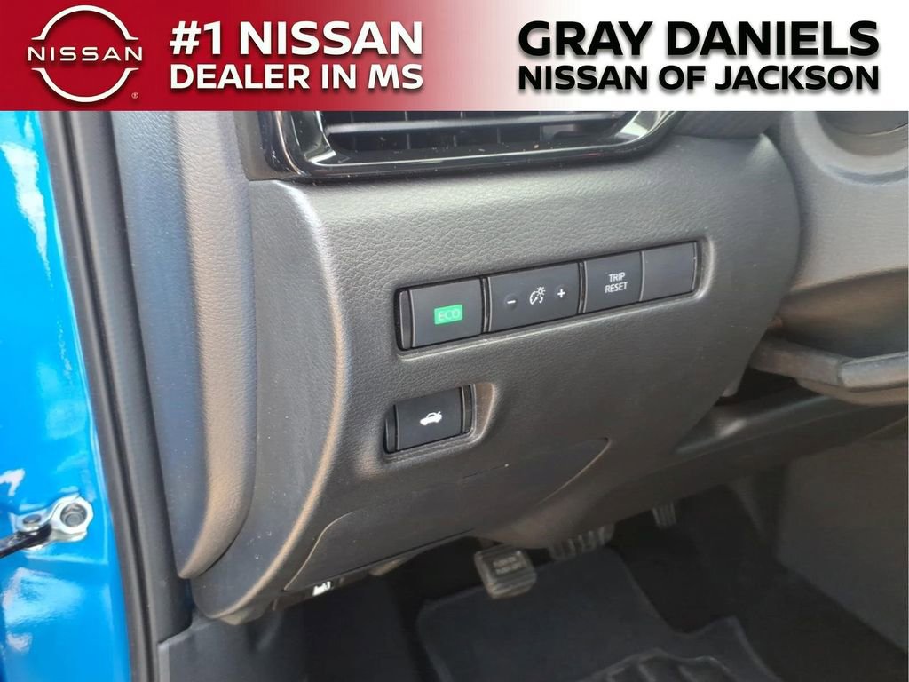 Used 2024 Nissan Sentra SV w/ All-Weather Package FWD image 12