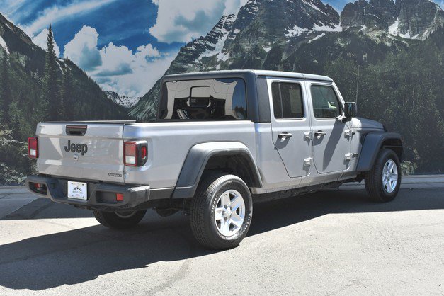 Used 2020 Jeep Gladiator Sport w/ Quick Order Package 24S AWD/4WD image 3