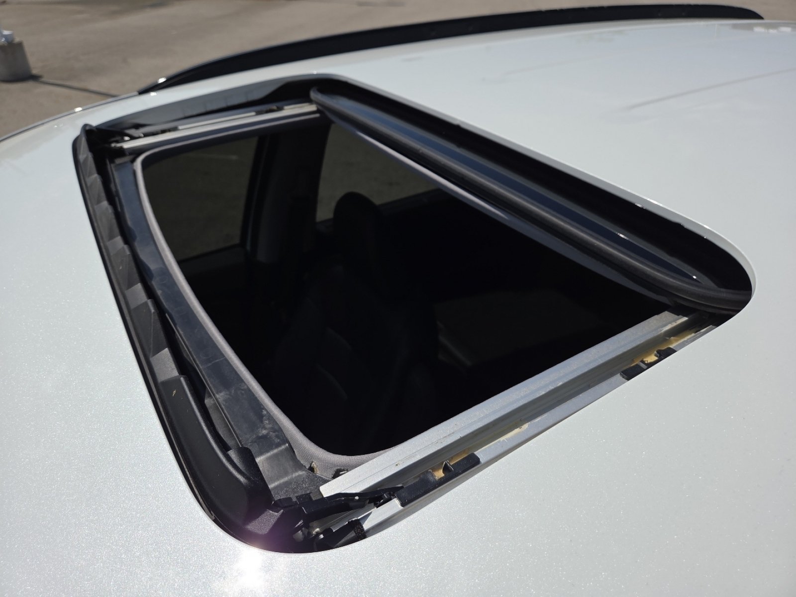 Used 2021 Honda Pilot Special Edition image 3