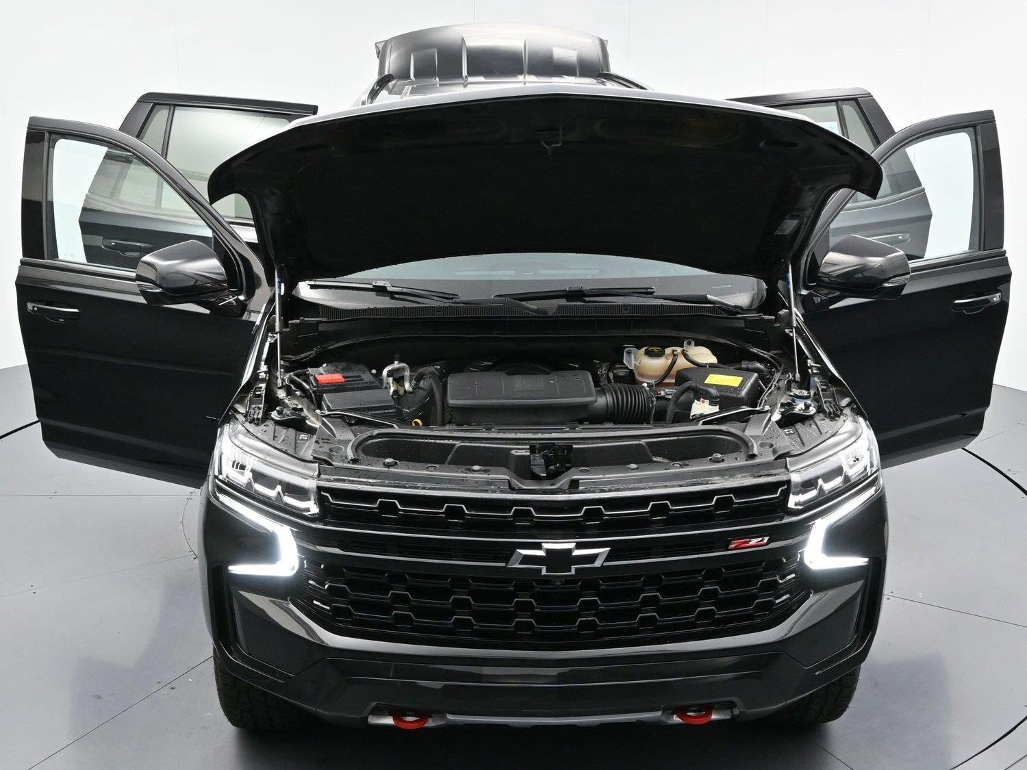 Used 2024 Chevrolet Tahoe Z71 w/ Luxury Package AWD/4WD image 51