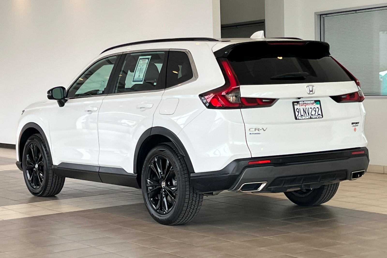 Used 2024 Honda CR-V Sport Touring image 6