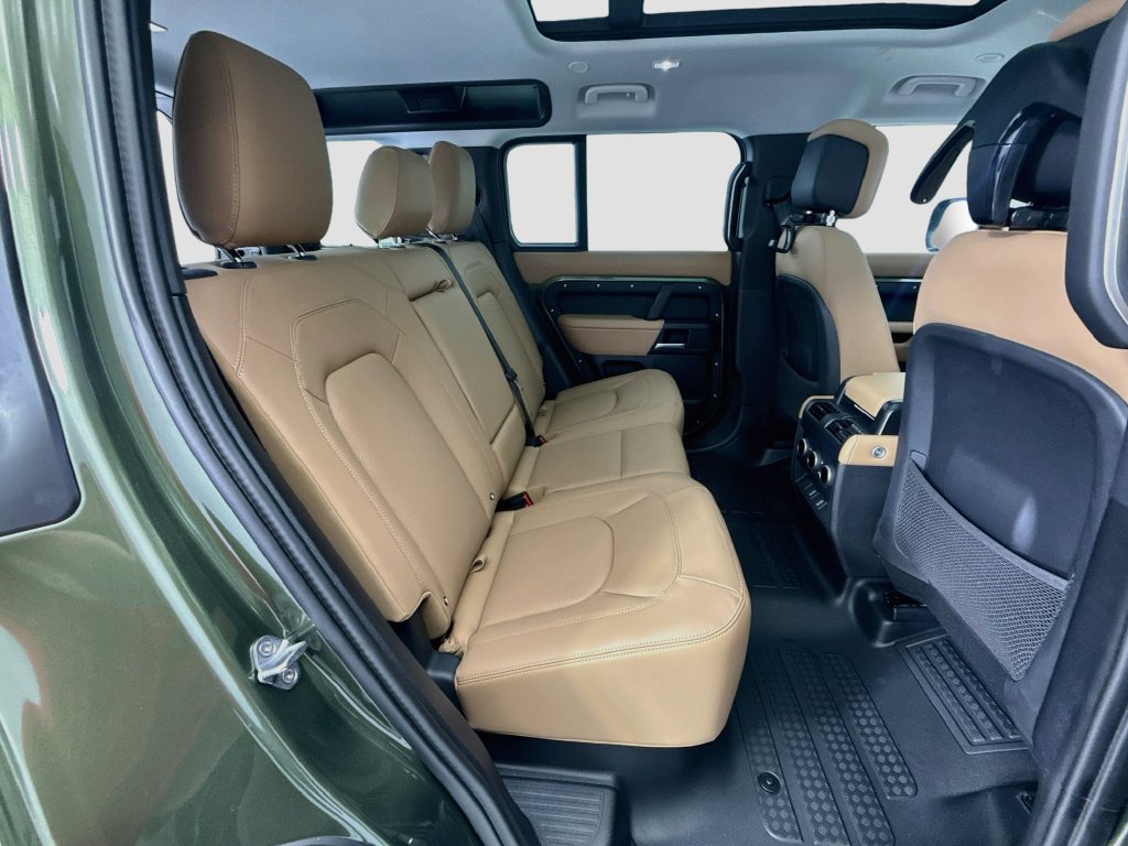 New 2026 Land Rover Defender 110 S AWD/4WD image 21