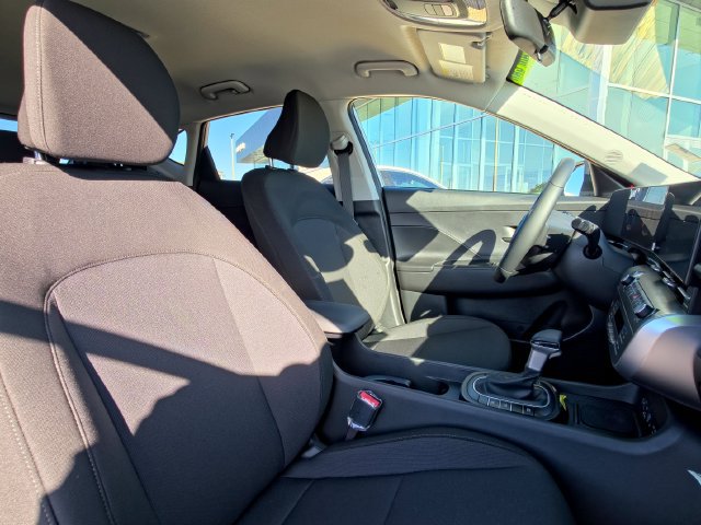 Used 2026 Hyundai Kona SEL Sport FWD image 8