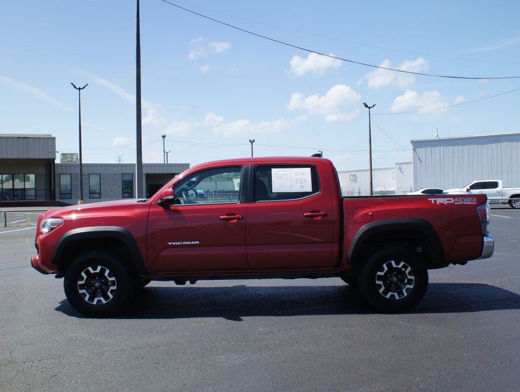 Used 2020 Toyota Tacoma TRD Off-Road AWD/4WD image 11