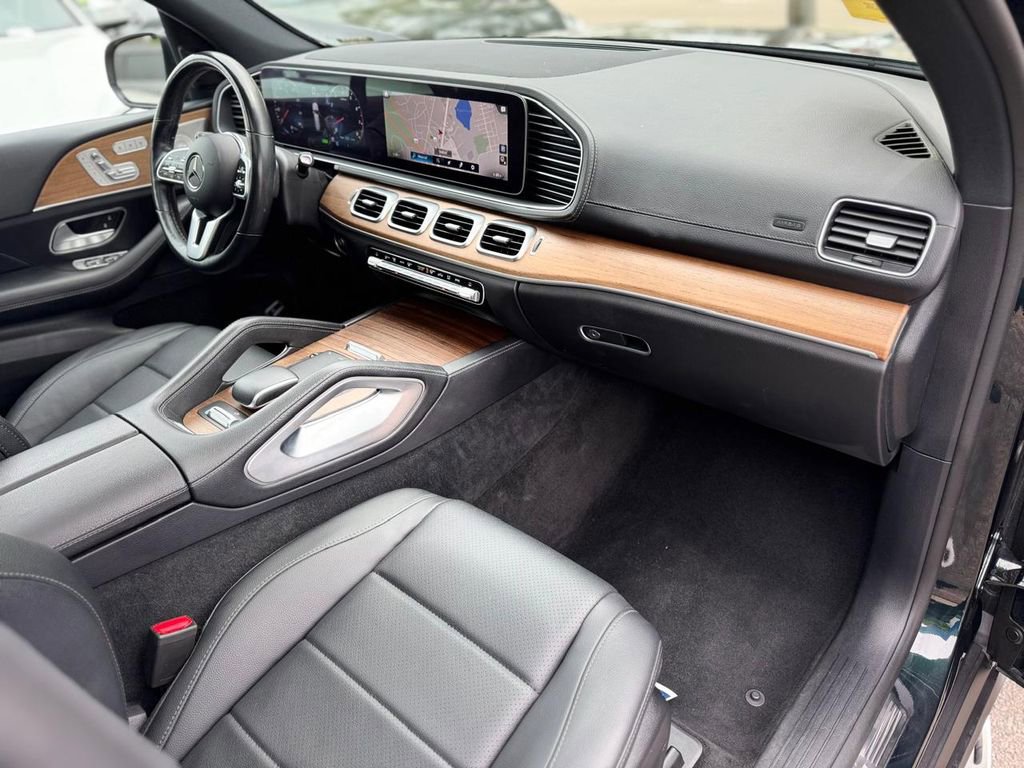 Used 2023 Mercedes-Benz GLS 450 4MATIC image 28