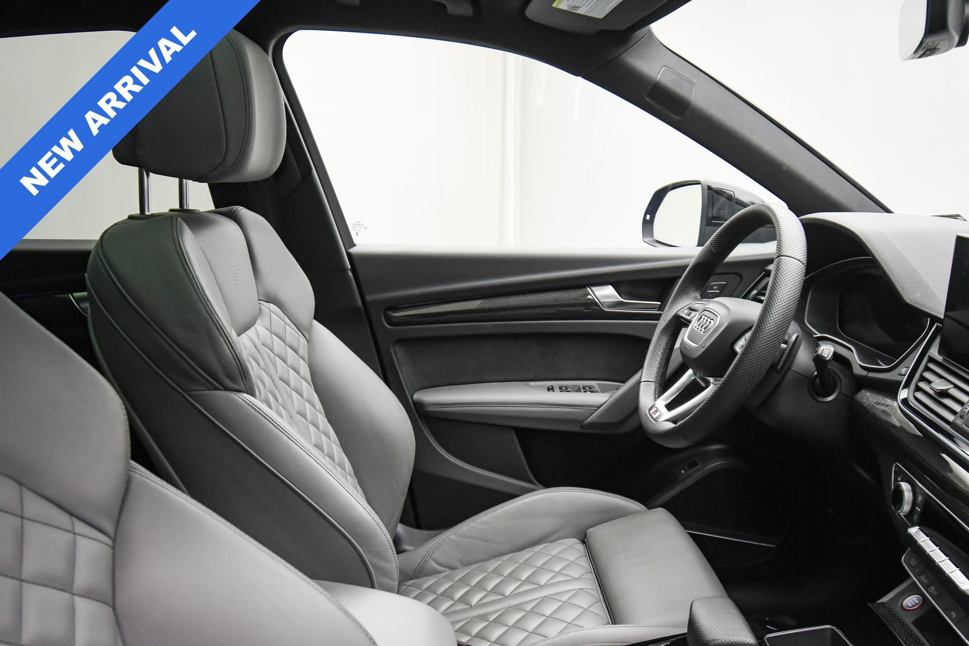 Used 2025 Audi SQ5 Premium Plus image 47