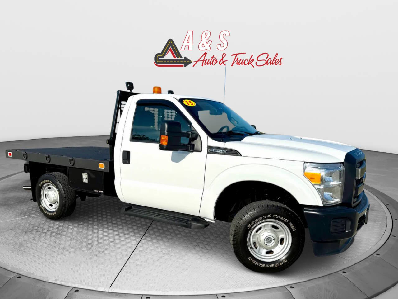 Used 2015 Ford F250 XL w/ Power Equipment Group image 1