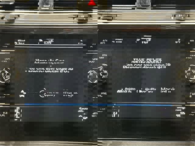 Certified 2022 Volkswagen Tiguan SE w/ Panoramic Sunroof Package image 14