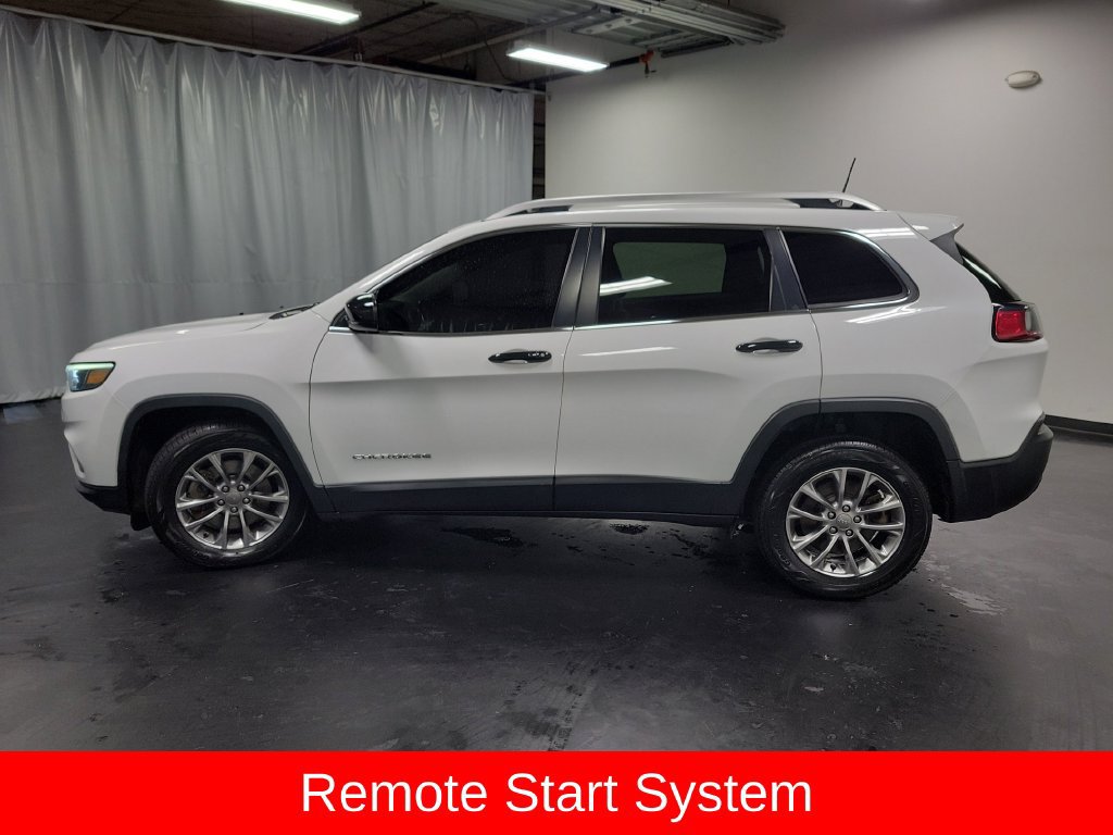 Used 2020 Jeep Cherokee Latitude Plus w/ Cold Weather Group FWD image 6