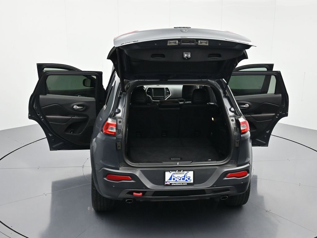 Used 2016 Jeep Cherokee Trailhawk w/ Comfort/Convenience Group image 47