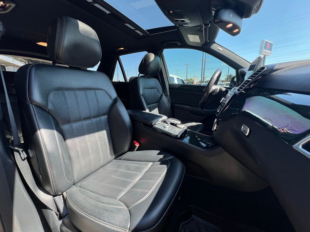 Used 2019 Mercedes-Benz GLE 400 4MATIC image 29