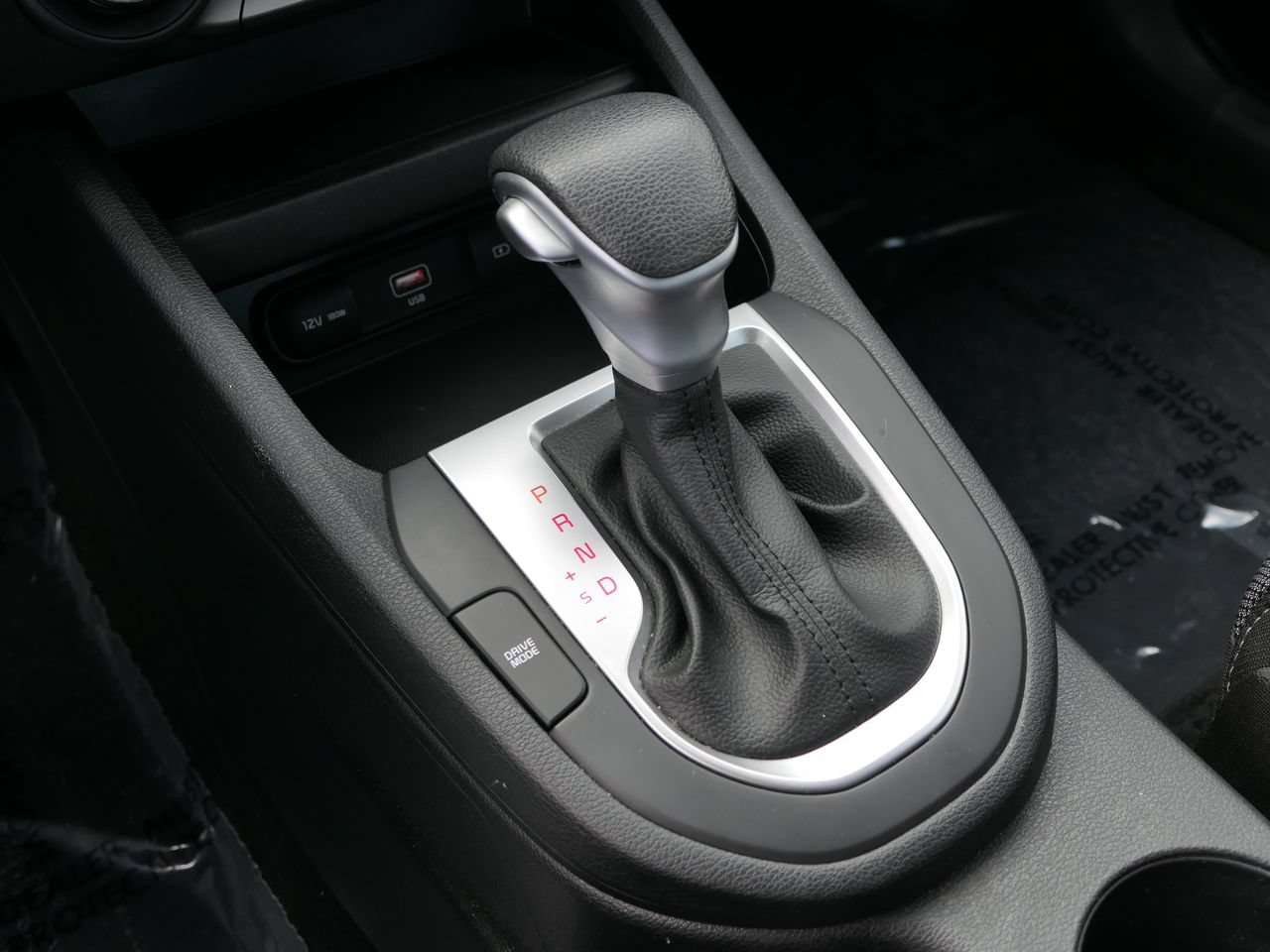 Used 2024 Kia Forte LXS w/ LXS Technology Package FWD image 19