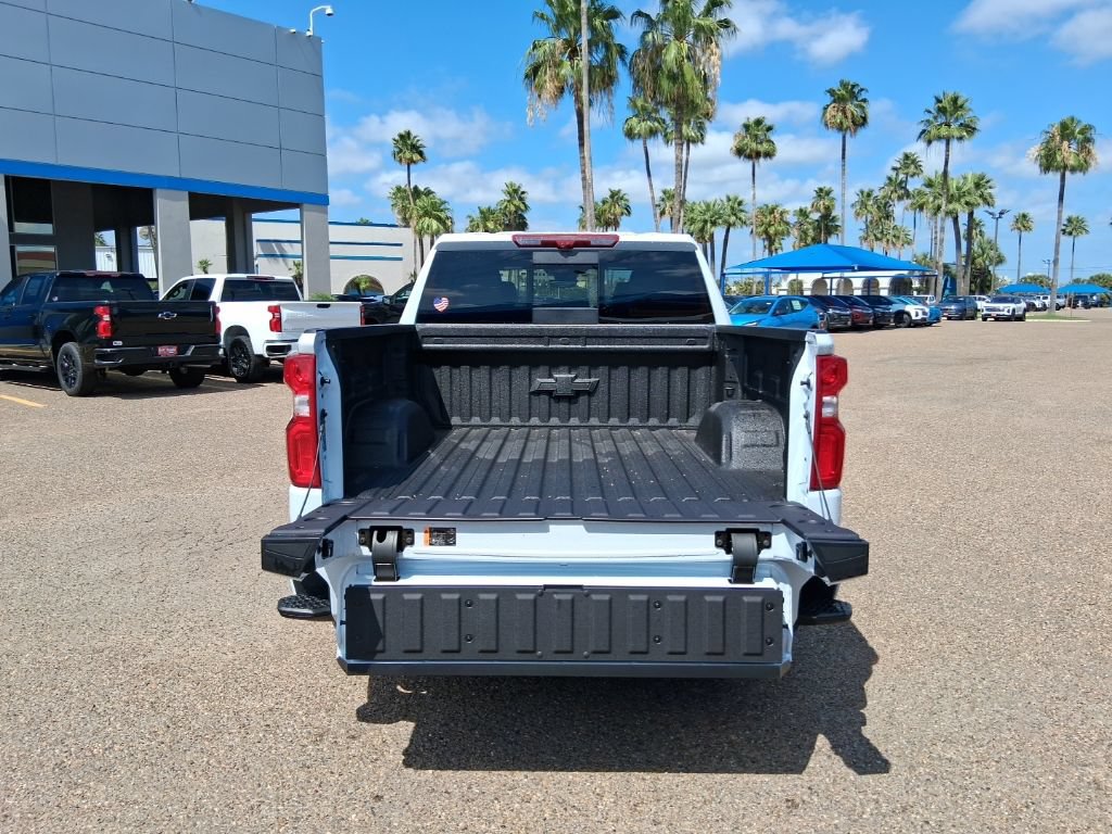 New 2026 Chevrolet Silverado 1500 High Country AWD/4WD image 7