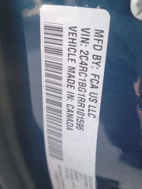 Certified 2024 Chrysler Pacifica Touring-L FWD image 32