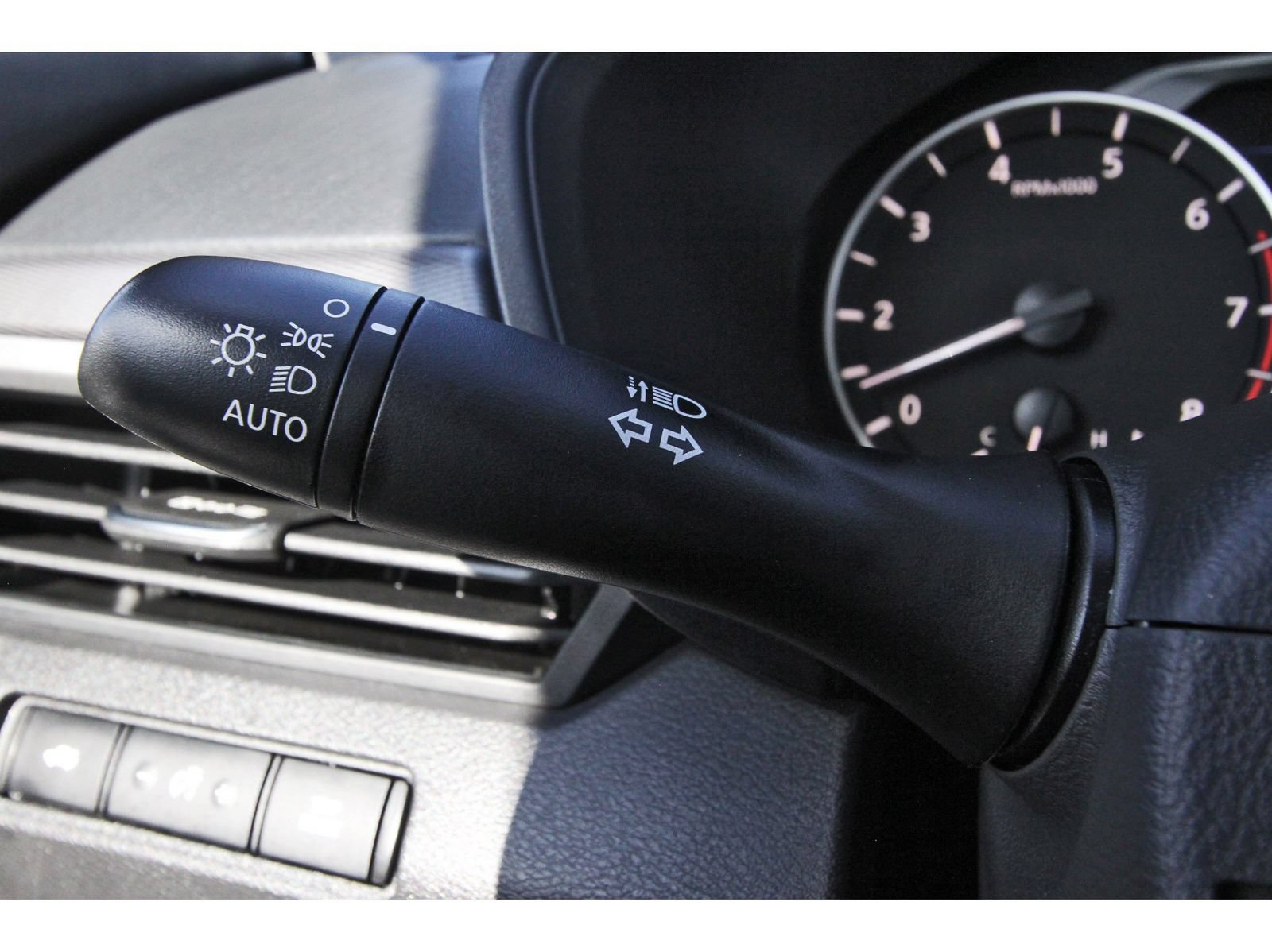Certified 2025 Nissan Altima 2.5 SR FWD image 20