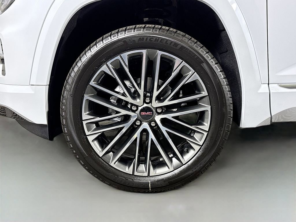 New 2026 GMC Terrain Denali w/ LPO, Black Badging Package AWD/4WD image 31