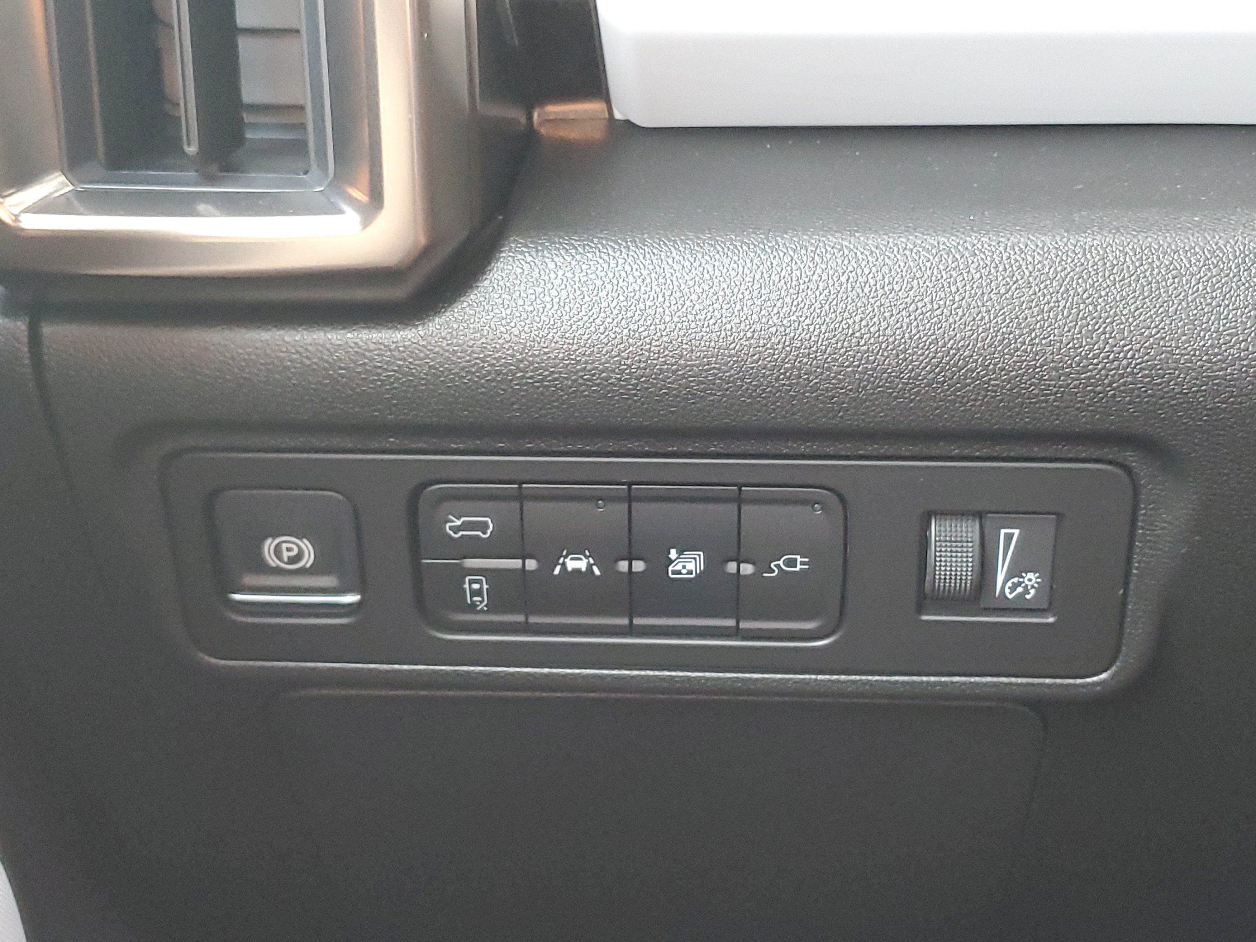 Used 2024 GMC Hummer EV 2X w/ Extreme Off-Road Package AWD/4WD image 25