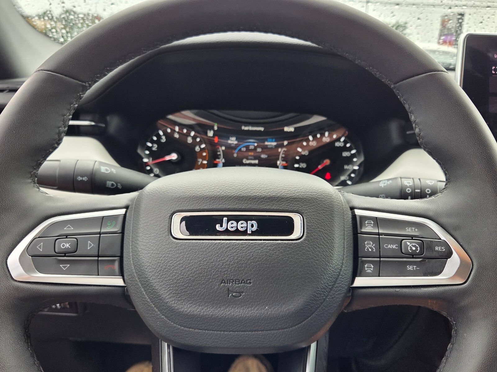 Used 2025 Jeep Compass Limited AWD/4WD image 24