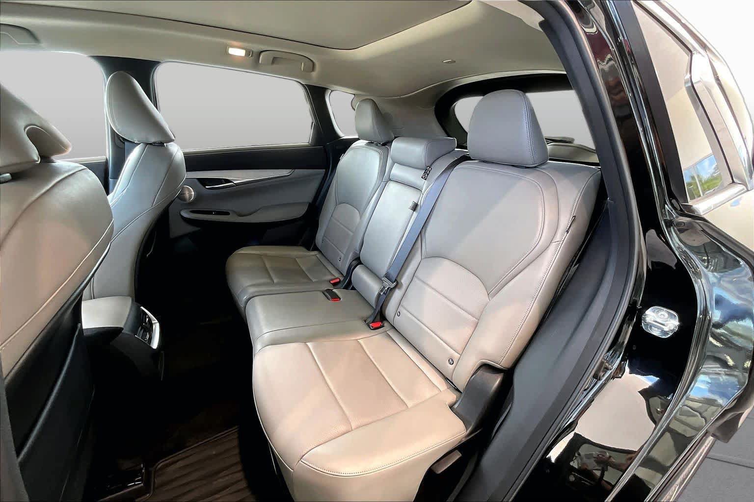 Used 2023 INFINITI QX50 Sensory w/ Accent Package AWD/4WD image 22