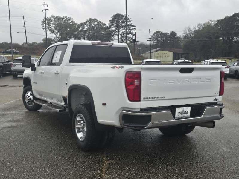 Used 2024 Chevrolet Silverado 3500 LT image 5