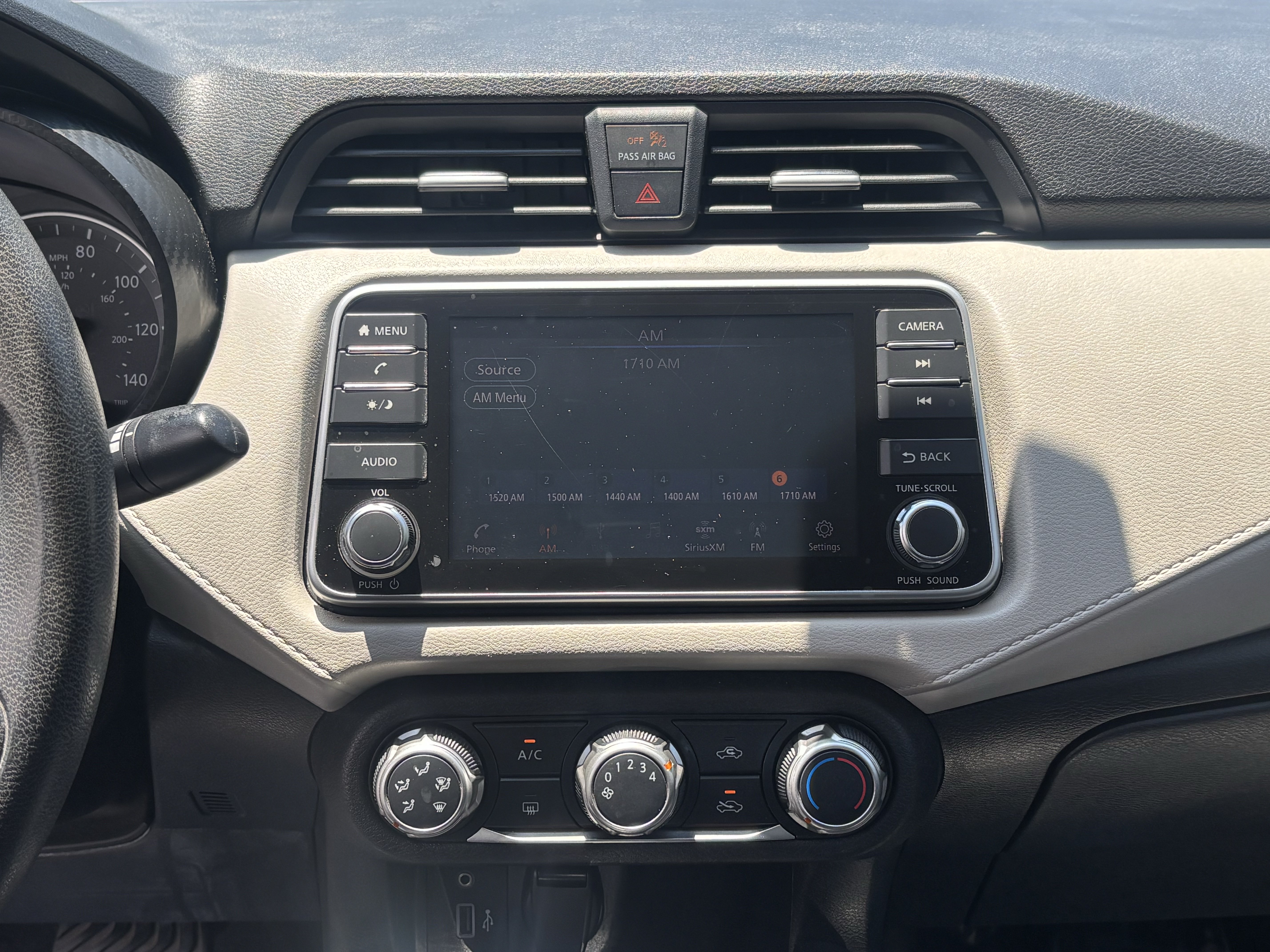 Used 2021 Nissan Versa SV FWD image 26