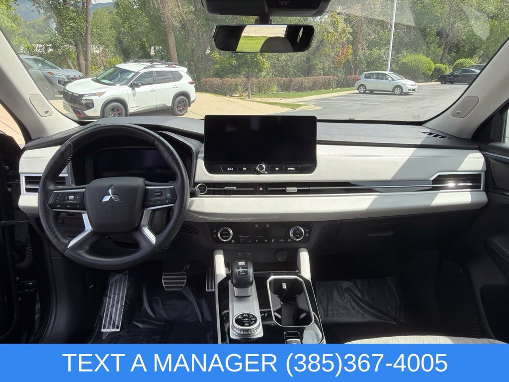 Used 2025 Mitsubishi Outlander SEL AWD/4WD image 21