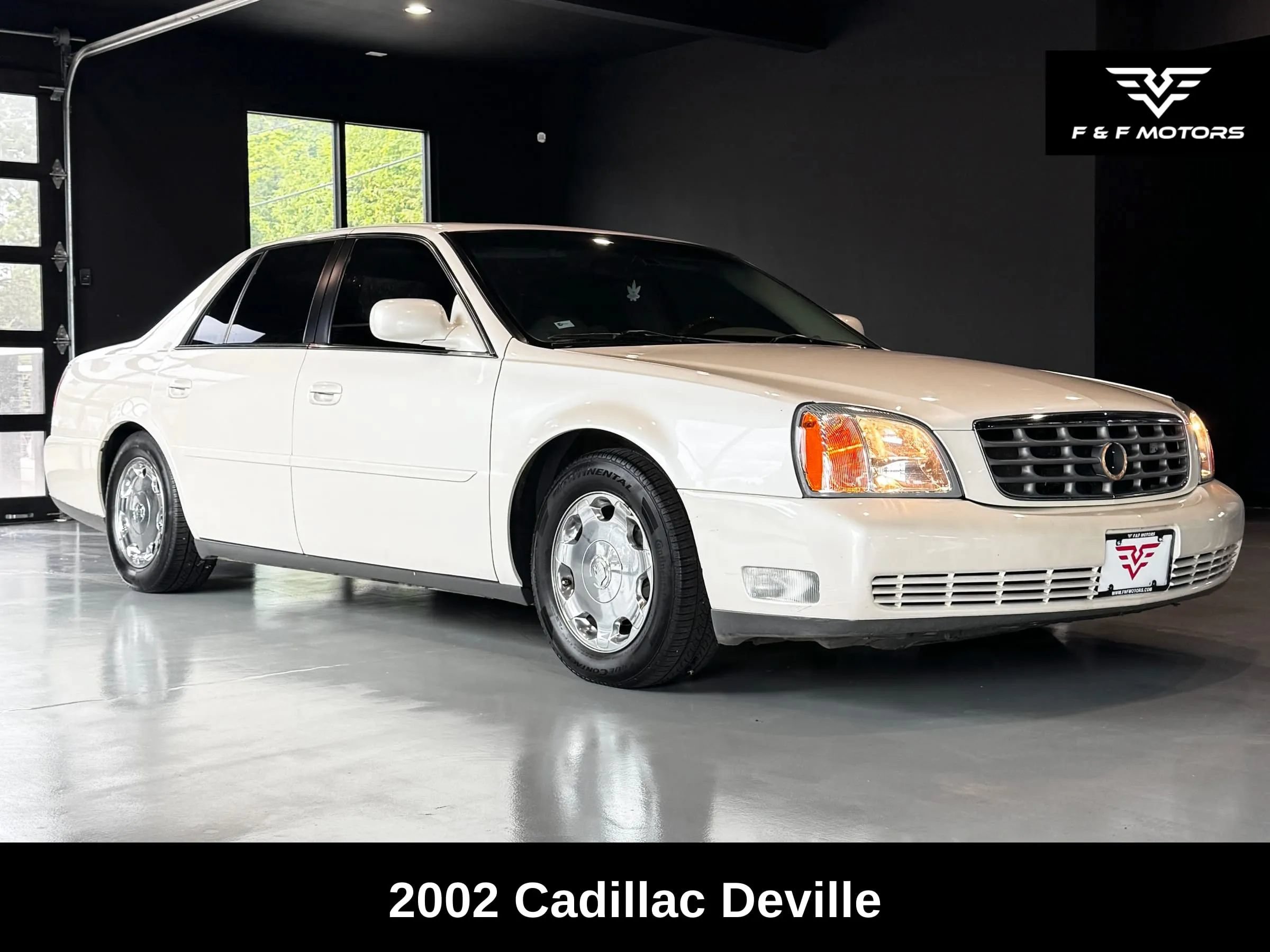 Used 2002 Cadillac De Ville DHS w/ Safety/Security Pkg FWD image 1