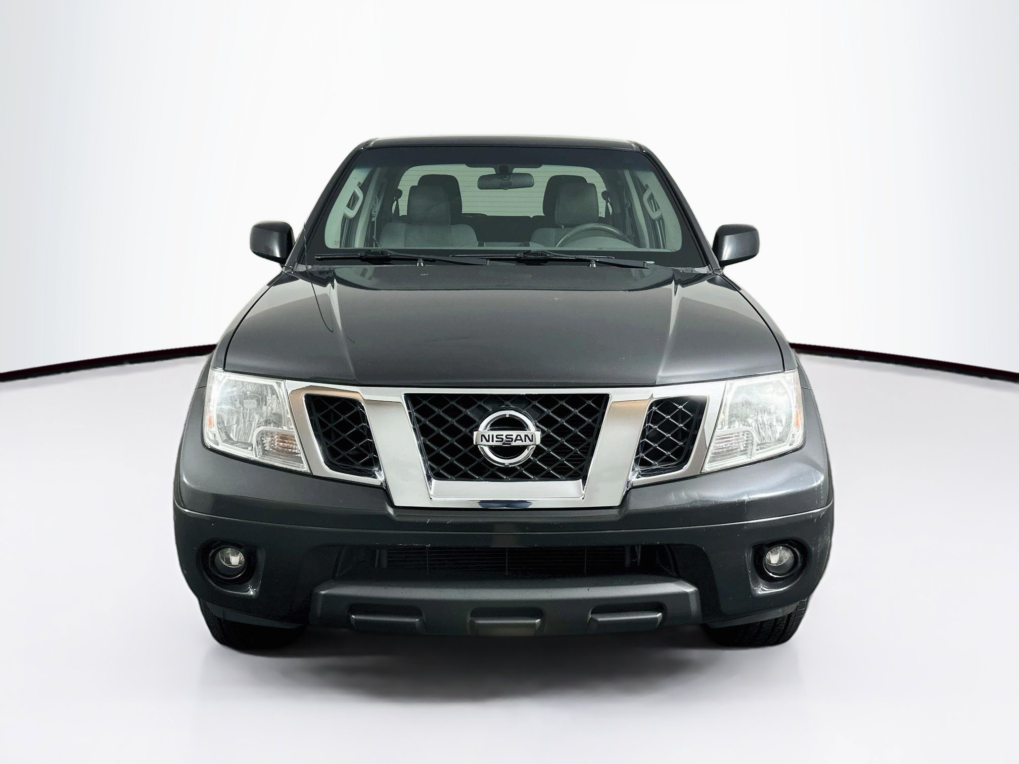 Used 2012 Nissan Frontier SV RWD image 2