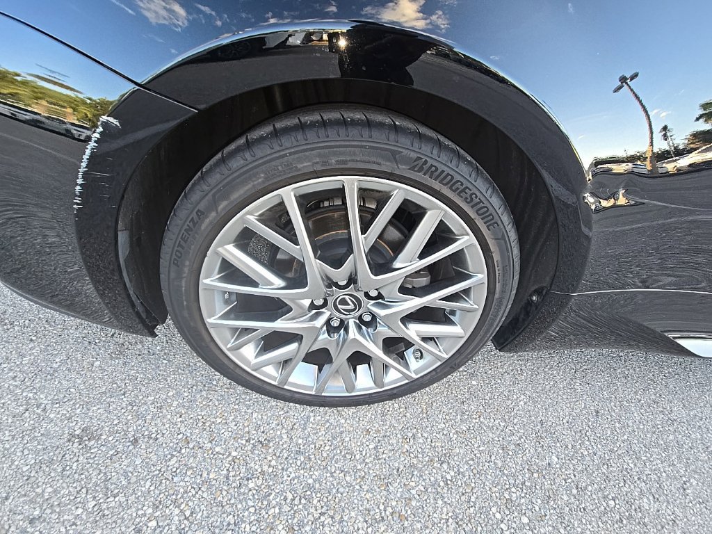 Used 2019 Lexus RC 300 AWD image 4