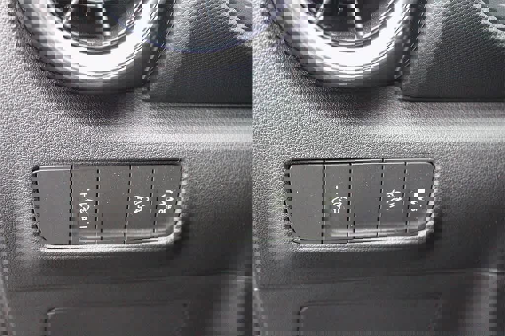 Certified 2022 Hyundai Kona Limited image 31