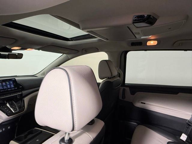 Used 2026 Honda Odyssey Elite image 34