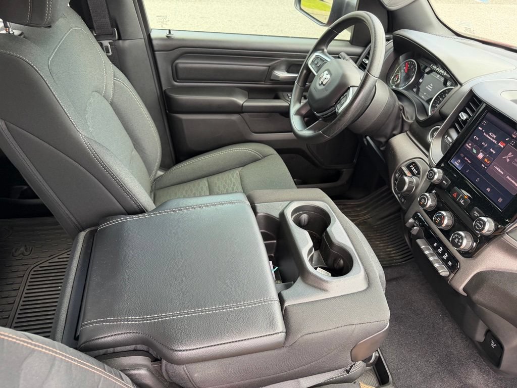 Used 2025 RAM 1500 Classic Warlock AWD/4WD image 15